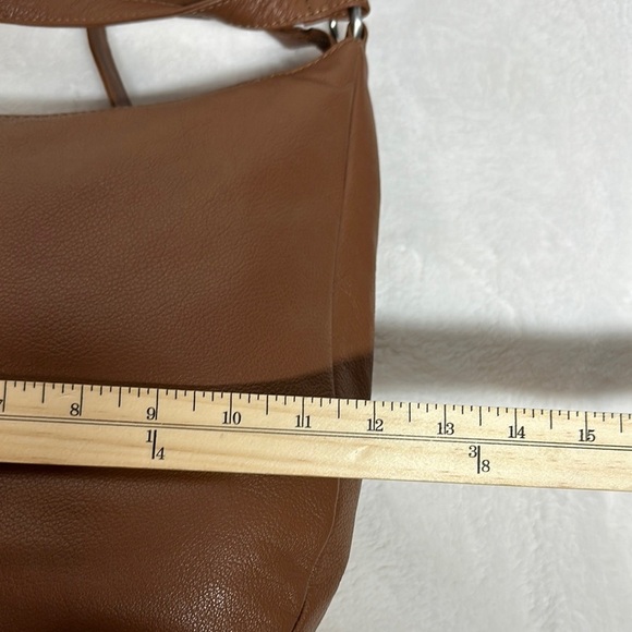 NWOT Genicci Brown Leather Hobo Bag with Adjustable Strap can be back backpack - Picture 8 of 12